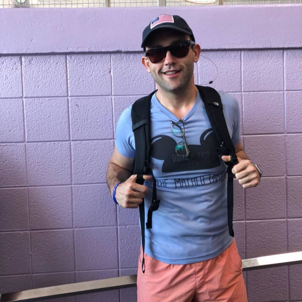 Meet your Posher, Max